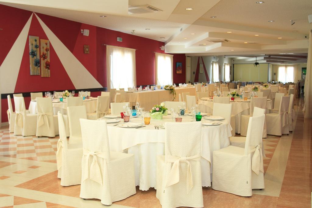 Park Hotel Italia Tezze sul Brenta ภายนอก รูปภาพ